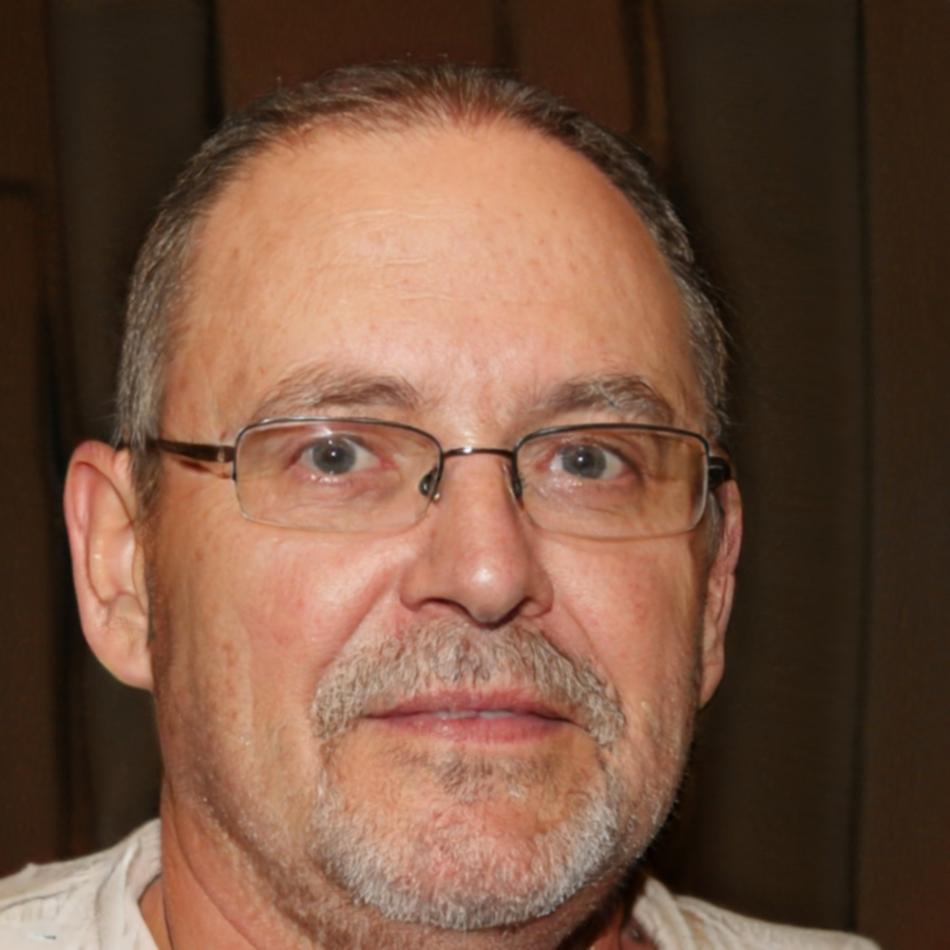 Ritratto professionale di Luca Rinaldi, docente di fotografia analogica